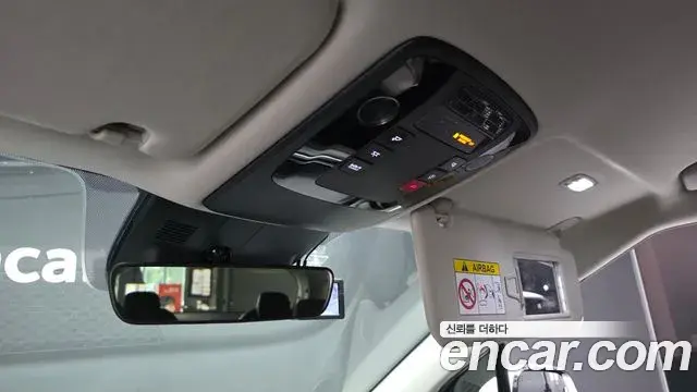 Kia Carnival 2024 — Фото 18/20