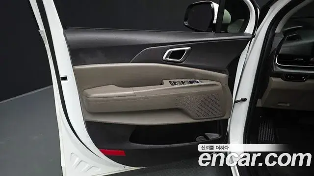Kia Carnival 2024 — Şəkil 14/30