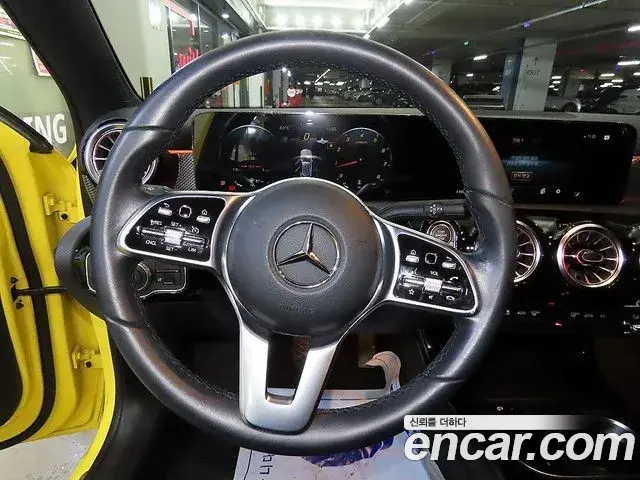 Mercedes-Benz A-Class 2021 — Şəkil 2/20
