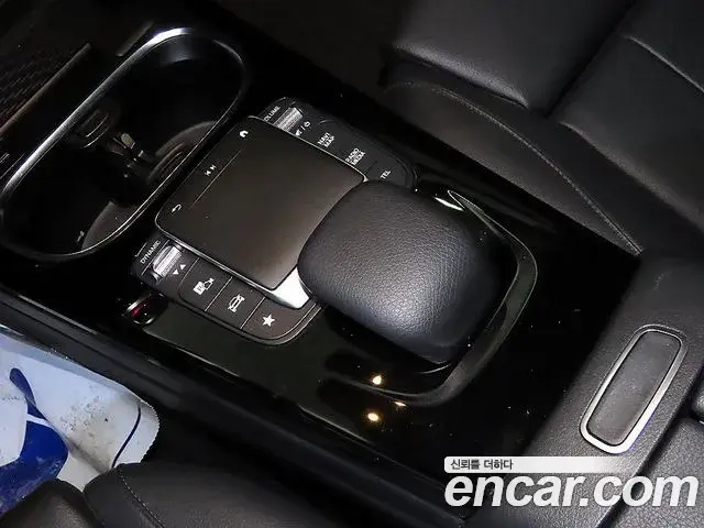 Mercedes-Benz A-Class 2021 — Şəkil 8/20