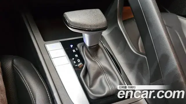 Hyundai Avante 2023 — Фото 8/20