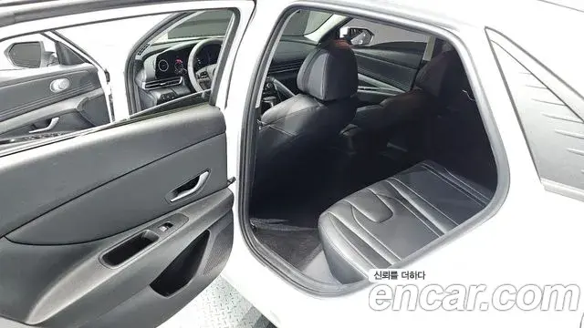 Hyundai Avante 2023 — Фото 11/20
