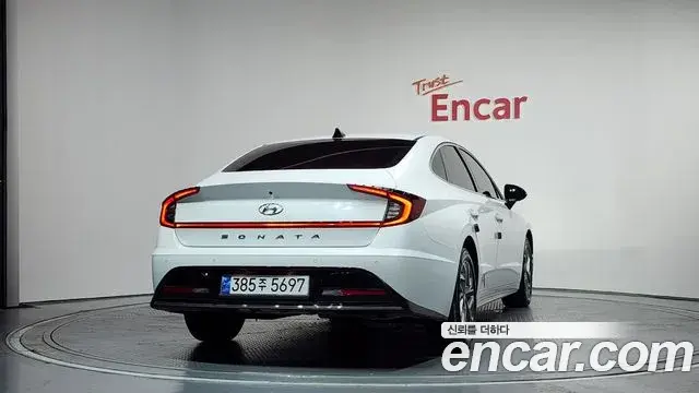 Hyundai Sonata 2022 — Фото 4/20