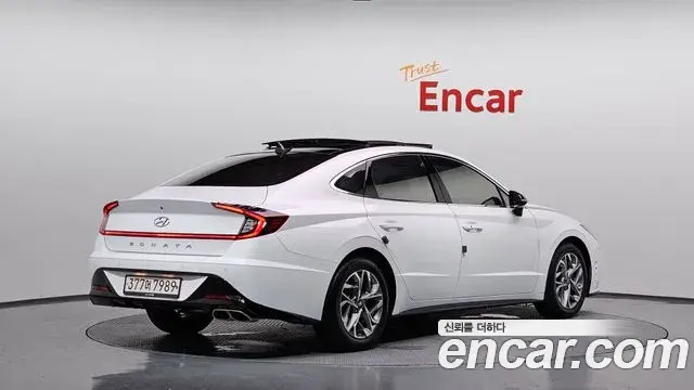 Hyundai Sonata Hybrid 2022 — Şəkil 14/32