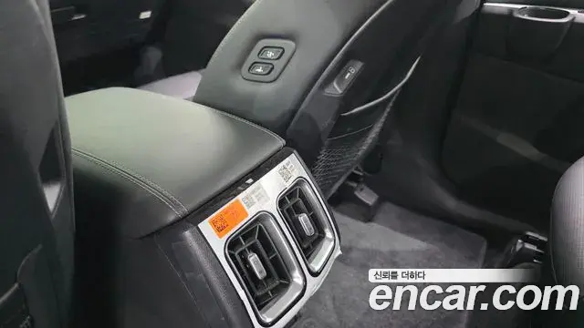 Kia Sorento 2025 — Photo 21/35