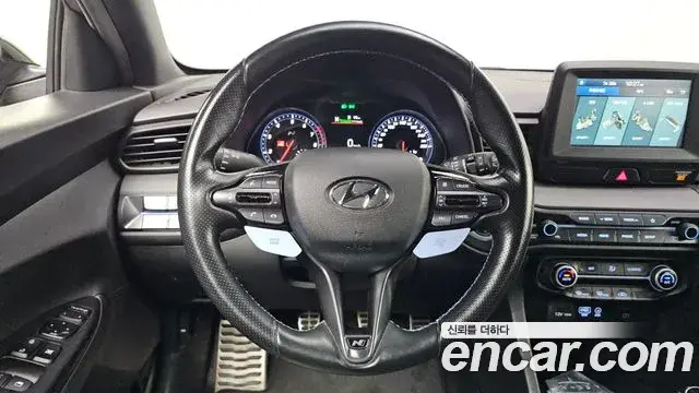 Hyundai Veloster 2018 — Фото 15/20