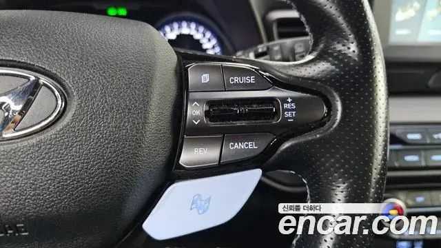 Hyundai Veloster 2018 — Фото 16/20