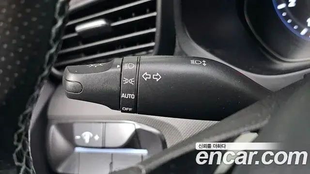 Hyundai Veloster 2018 — Фото 17/20
