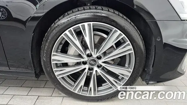 Audi A6 2023 — Photo 5/33