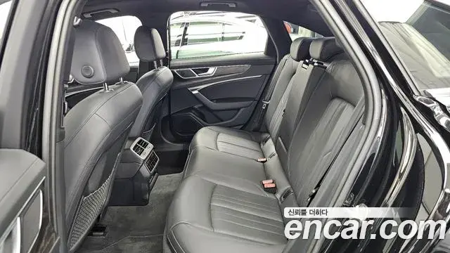 Audi A6 2023 — Photo 29/33