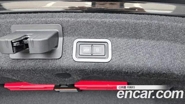 Audi A6 2023 — Photo 8/33