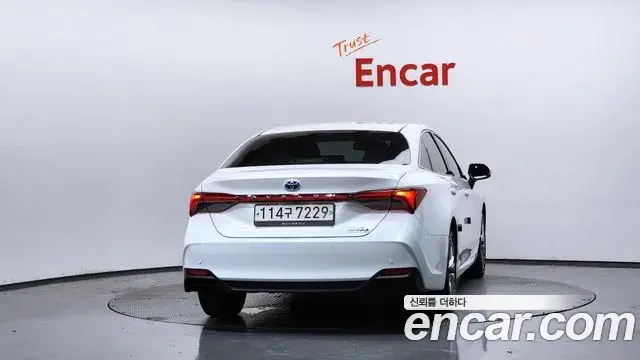Toyota Avalon 2022 — Şəkil 2/20