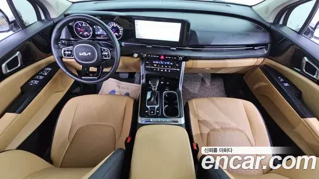 Kia Carnival 2021 — ფოტო 4/20