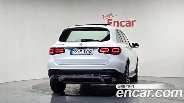 Mercedes-Benz GLC-Class 2021 — Şəkil 10/20