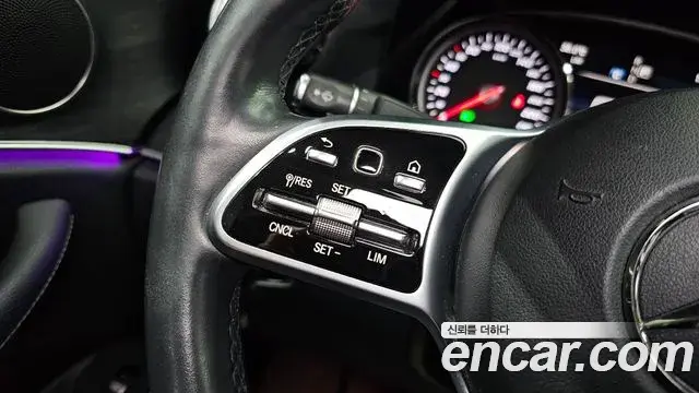 Mercedes-Benz E-Class 2019 — ფოტო 6/20