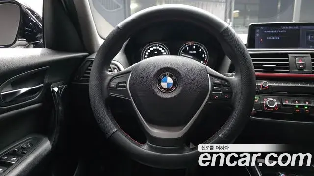 BMW 1 Series 2019 — Фото 13/20