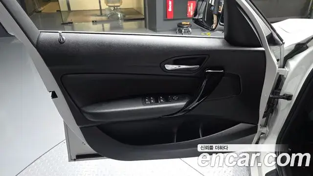 BMW 1 Series 2019 — Şəkil 7/30