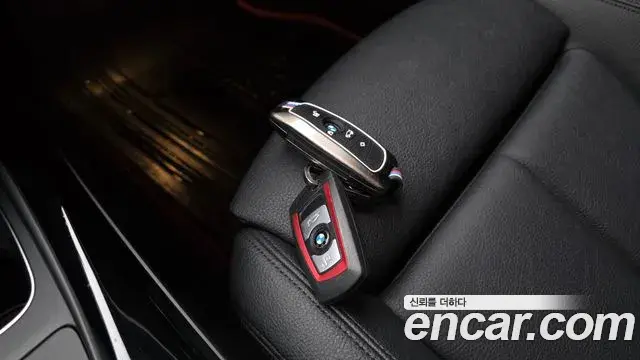 BMW 1 Series 2019 — Şəkil 20/30