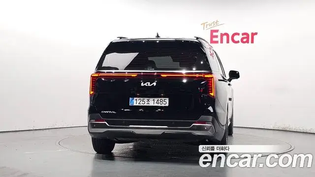 Kia Carnival 2025 — Şəkil 18/35