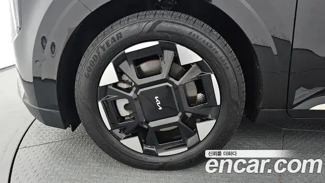 Kia Carnival 2025 — Şəkil 1/35