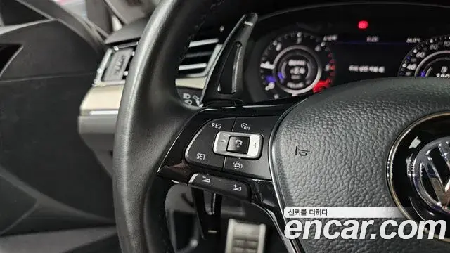 Volkswagen Arteon 2019 — ფოტო 33/37