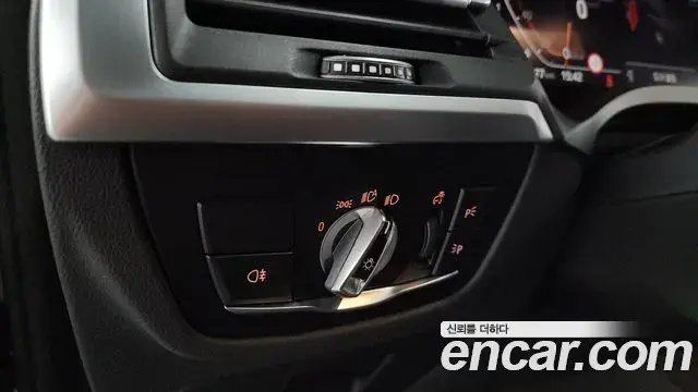 BMW X4 2025 — ფოტო 25/37
