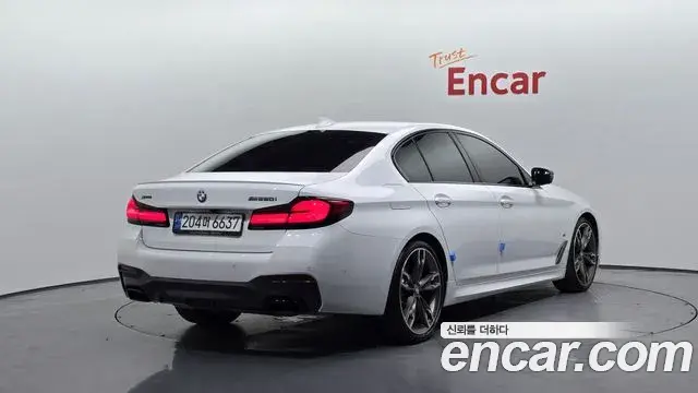 BMW 5 Series 2022 — ფოტო 6/34