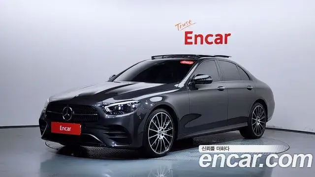 Mercedes-Benz E-Class 2023 — Фото 10/20