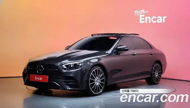 Mercedes-Benz E-Class 2023 — Фото 1/20
