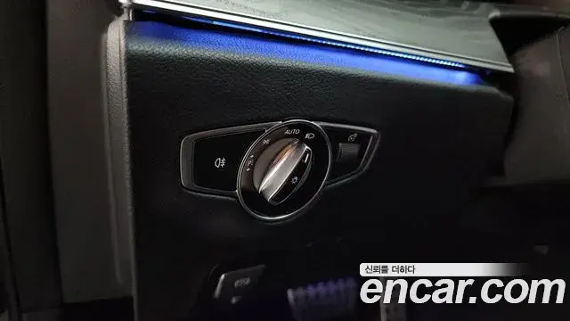 Mercedes-Benz E-Class 2023 — ფოტო 8/30