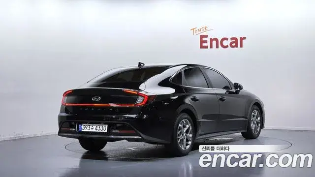 Hyundai Sonata 2021 — Фото 2/20