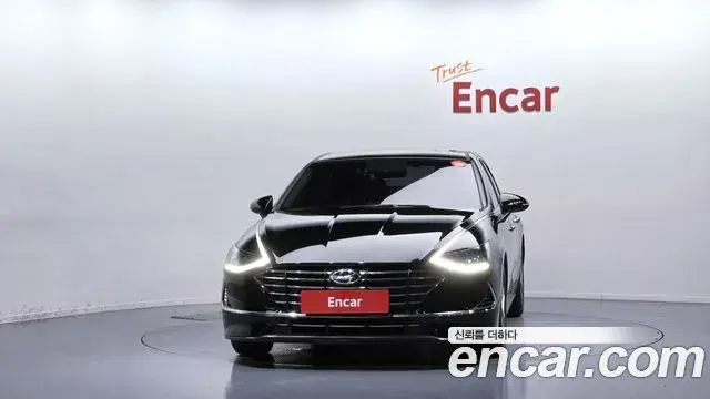 Hyundai Sonata 2021 — Фото 3/20