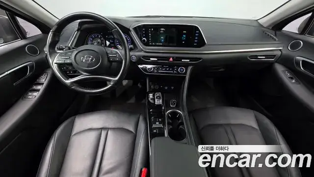 Hyundai Sonata 2021 — Фото 7/20