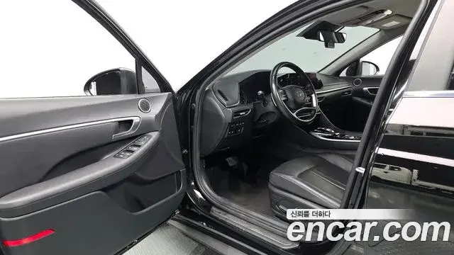 Hyundai Sonata 2021 — Фото 10/20