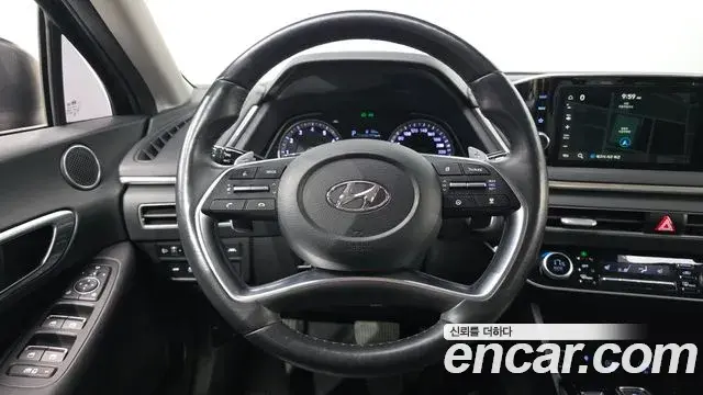 Hyundai Sonata 2021 — Фото 13/20