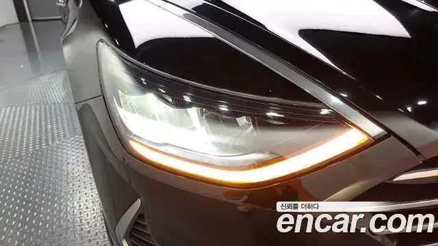 Hyundai Sonata Hybrid 2021 — Şəkil 14/30