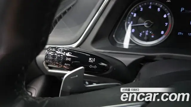 Hyundai Sonata Hybrid 2021 — Şəkil 29/30