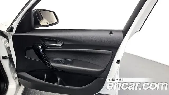BMW 1 Series 2018 — Photo 15/31