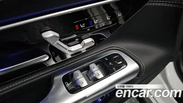 Mercedes-Benz SL-Class 2023 — ფოტო 36/37