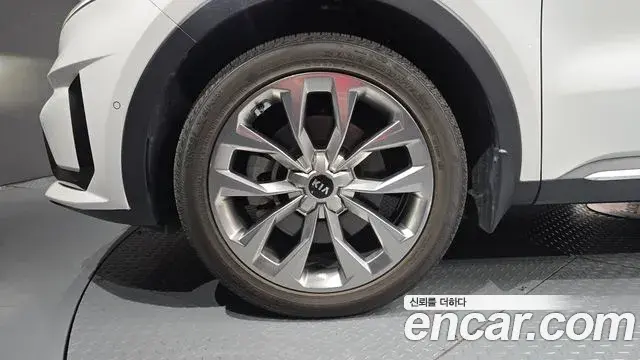 Kia Sorento 2020 — Photo 5/20