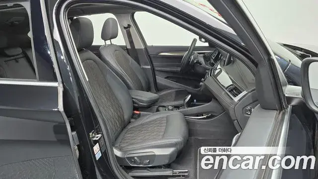 BMW X1 2021 — Şəkil 9/31