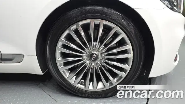 Kia The K9 2018 — ფოტო 10/34