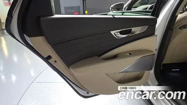 Kia The K9 2018 — ფოტო 19/34