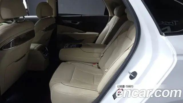 Kia The K9 2018 — ფოტო 20/34