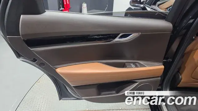 Genesis G80 2022 — ფოტო 30/30