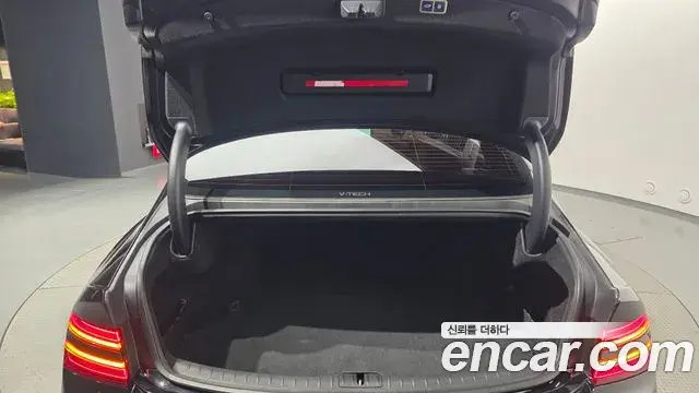Genesis G80 2022 — ფოტო 14/30