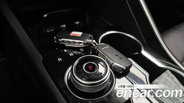 Kia K5 2022 — Фото 9/20
