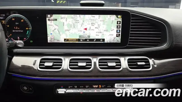 Mercedes-Benz GLE-Class 2021 — Фото 15/20