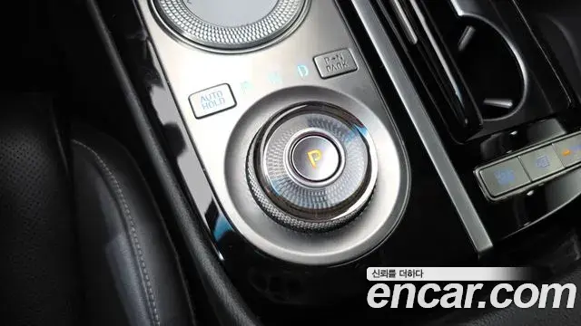 Genesis G80 2021 — ფოტო 18/20