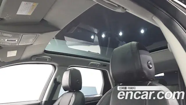 Land Rover Discovery Sport 2019 — Photo 3/33